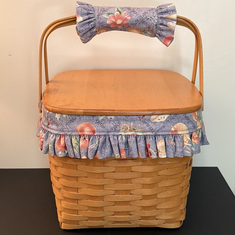 Longaberger 1998 Grandma Bonnies Two-Pie Basket 19241 Signed COMPLETE with Riser